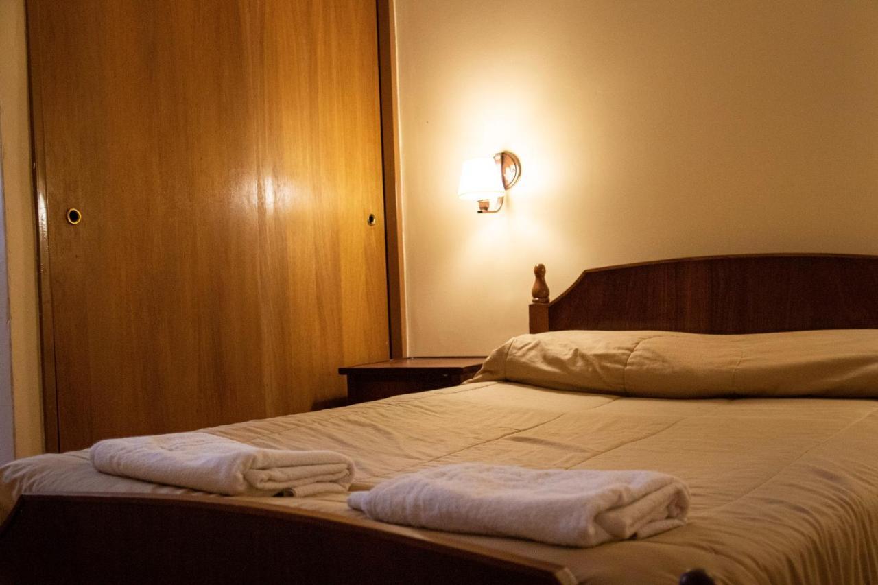 Hotel Provincia Трелью Экстерьер фото